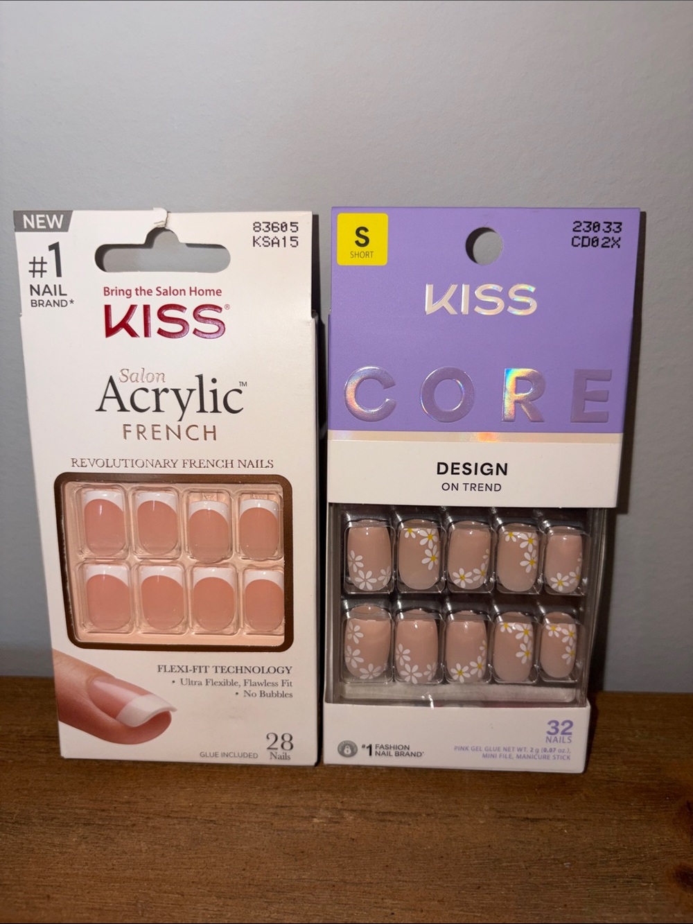 KISS Nude Pink Acrylic French & Floral Press-On Nail Sets